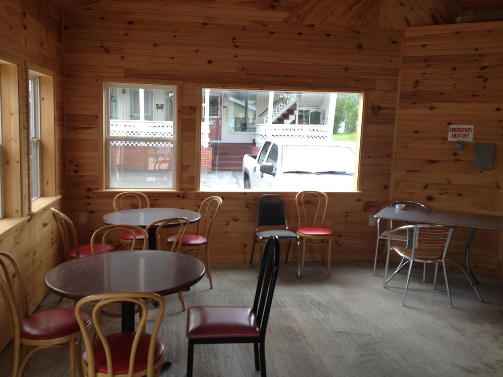 גורהאם Northern Peaks Motor Inn מראה חיצוני תמונה